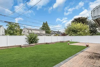 7 Eve Lane, Levittown, NY 11756 - Photo 36
