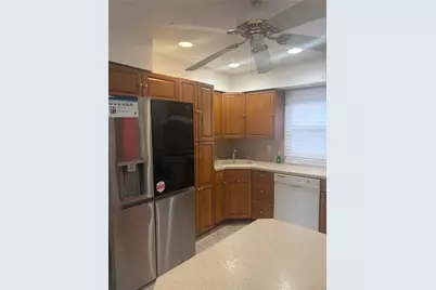 224 E Pennywood Avenue, Roosevelt, NY 11575 - Photo 4
