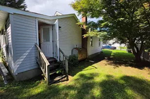 34 Flamingo Rd, Rocky Point, NY 11778 - Photo 2