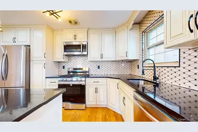 11625 134 St #First floor, Ozone Park, NY 11420 - Photo 6