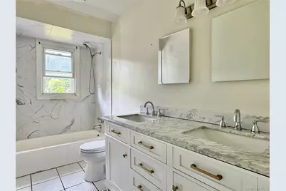 42 Merriewold Lane N, Monroe, NY 10950 - Photo 8