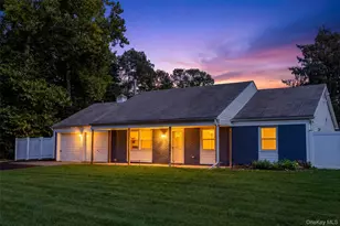 23 Wedgewood Dr, Coram, NY 11727 - Photo 4