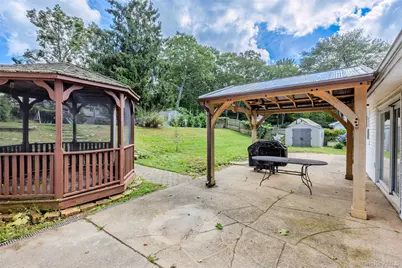 23 Wedgewood Drive, Coram, NY 11727 - Photo 22