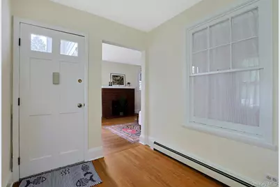 51 Roosevelt Street, Pearl River, NY 10965 - Photo 4