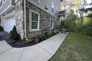 2 Seeley Bull St, Monroe, NY 10950 - Photo 2