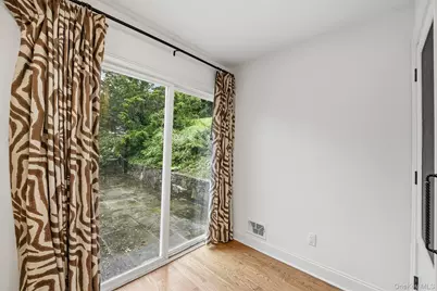 83 Edgepark Road, White Plains, NY 10603 - Photo 22