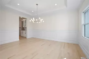 7 Otsego Pl, Jericho, NY 11753 - Photo 6