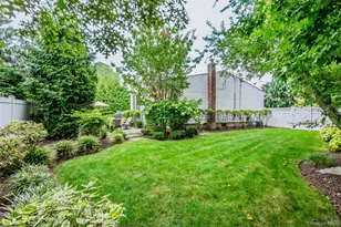 1875 Julian Ln, Merrick, NY 11566 - Photo 44