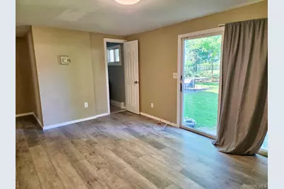[Address not provided], Babylon, NY 11704 - Photo 6