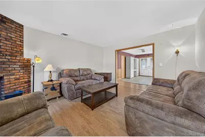 9 Groton Lane, Coram, NY 11727 - Photo 12