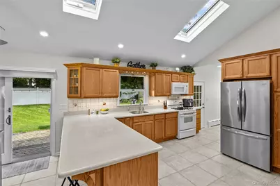51 Beachfern Road, Center Moriches, NY 11934 - Photo 16