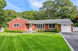 51 Beachfern Rd, Center Moriches, NY 11934 - Photo 2