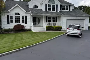 26 Layton Ln, Centereach, NY 11720 - Photo 2