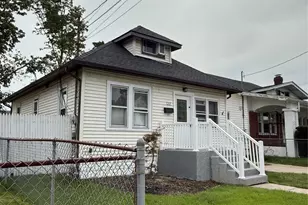 122 Dehnhoff Ave, Freeport, NY 11520 - Photo 4