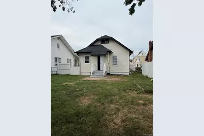 122 Dehnhoff Avenue, Freeport, NY 11520 - Photo 24