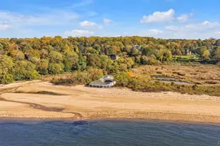 23 Barry Dr, Glen Cove, NY 11542 - Photo 16