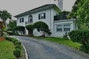 2 Arleigh Rd, Great Neck, NY 11021 - Photo 22
