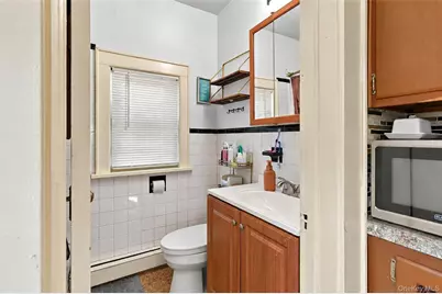34 Adams Street, Poughkeepsie, NY 12601 - Photo 20