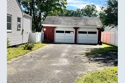 936 Union Street, Bohemia, NY 11716 - Photo 2