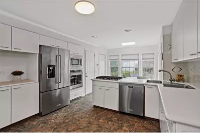 127 Ralph Avenue, White Plains, NY 10606 - Photo 8
