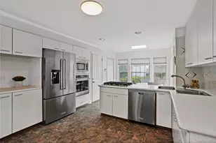 127 Ralph Ave, White Plains, NY 10606 - Photo 8