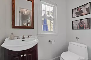 127 Ralph Ave, White Plains, NY 10606 - Photo 16