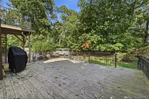 31 Woodland Dr, East Islip, NY 11730 - Photo 26