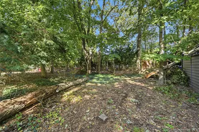 31 Woodland Drive, East Islip, NY 11730 - Photo 30