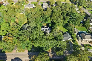 31 Woodland Dr, East Islip, NY 11730 - Photo 32