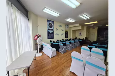 14509 Rockaway Boulevard, Jamaica, NY 11436 - Photo 4