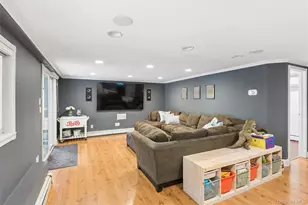 1650 James St, Merrick, NY 11566 - Photo 30