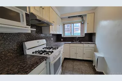 111-05 66 Avenue #1B, Forest Hills, NY 11375 - Photo 10