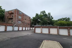 111-05 66th Ave, Forest Hills, NY 11375 - Photo 22