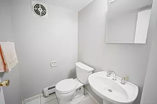 3 Oasis Pl, East Northport, NY 11731 - Photo 20