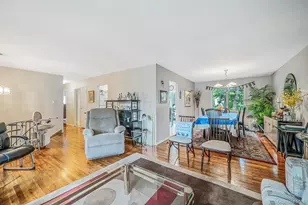 3 Oasis Pl, East Northport, NY 11731 - Photo 14