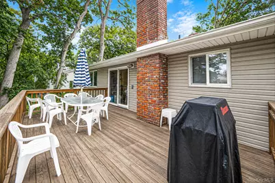 3 Oasis Place, East Northport, NY 11731 - Photo 8