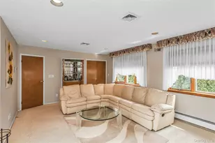 472 Chelsea Ave, West Babylon, NY 11704 - Photo 10