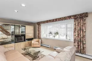 472 Chelsea Ave, West Babylon, NY 11704 - Photo 4
