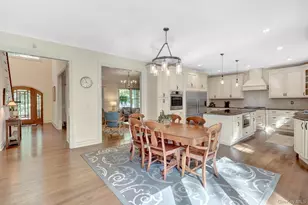 53 Bell Cir, Port Jefferson, NY 11777 - Photo 6