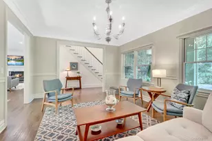 53 Bell Cir, Port Jefferson, NY 11777 - Photo 4