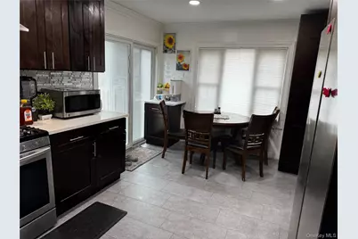 28 Bank Street, Valley Stream, NY 11580 - Photo 14