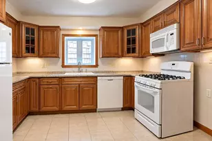 12 Balfour St, New York, NY 10305 - Photo 4