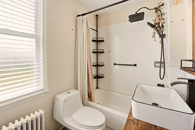 19 Catherine Avenue, Franklin Square, NY 11010 - Photo 14