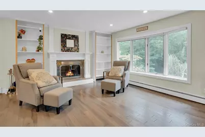47 McArthur Lane, Smithtown, NY 11787 - Photo 8