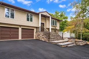 47 McArthur Ln, Smithtown, NY 11787 - Photo 4