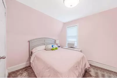 96 Van Cott Avenue, Hempstead, NY 11550 - Photo 16