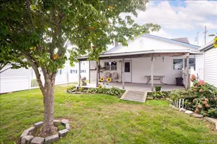 8 Park Cir N, Farmingdale, NY 11735 - Photo 22
