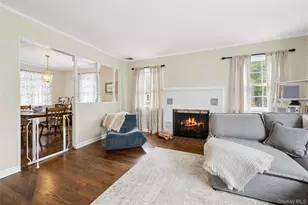 10 Grace Ct, Islip, NY 11751 - Photo 8