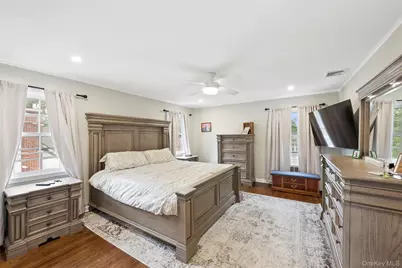 10 Grace Court, Islip, NY 11751 - Photo 22