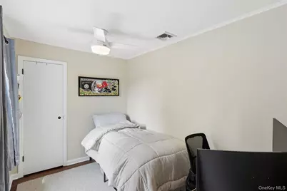 10 Grace Court, Islip, NY 11751 - Photo 18